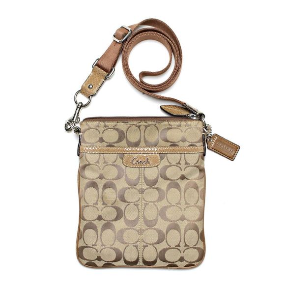 coach swingpack crossbody